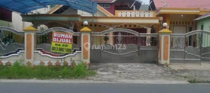 Rumah + 2 Rumah Sewaan. Pinggir Jln Ruhui Rahayu 2. 1