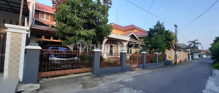 Nice House Jl, Aur Duri Indah XI, East Padang 1