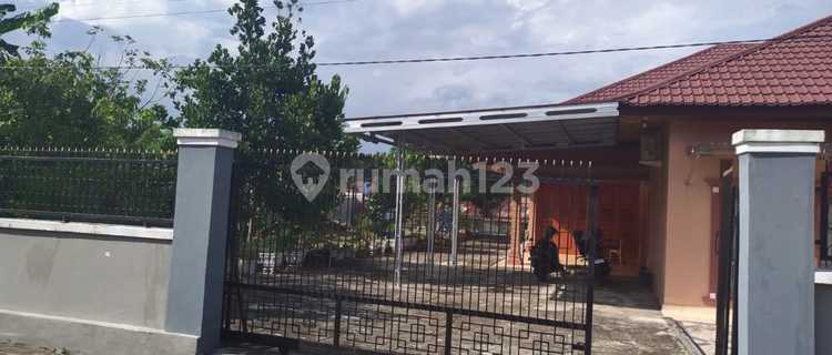 Semi-Furnished House on Bata 1 Street, Hangtuah, Pekanbaru 1