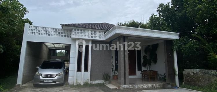 House, 1 Floor, Freehold Certificate, Jln. Merdeka. Palam. Cempaka. Banjarbaru. 1