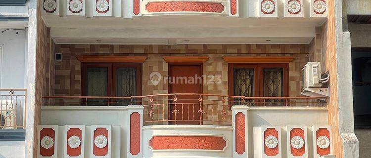 Rumah 3 Lantai Bagus di Jl. Rajawali Selatan 1, Jakarta Pusat 1