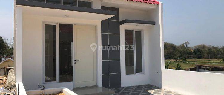 Rumah Modern Minimalis Dekat Dengan Pasar Godean 1