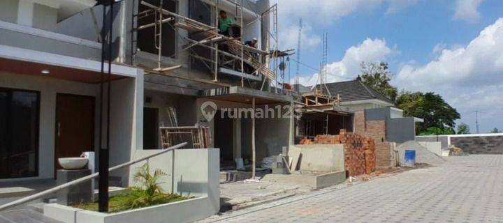 Rumah Cantik Modern Dekat Pasar Prambanan, Klaten 1