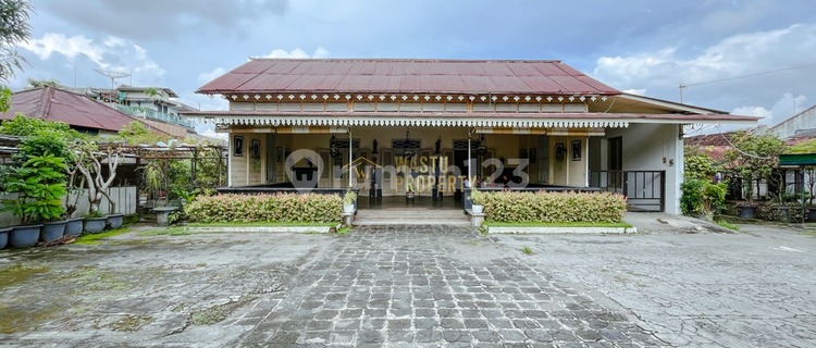 Private-Owned Cultural Heritage Ancient House in Yogyakarta City 1