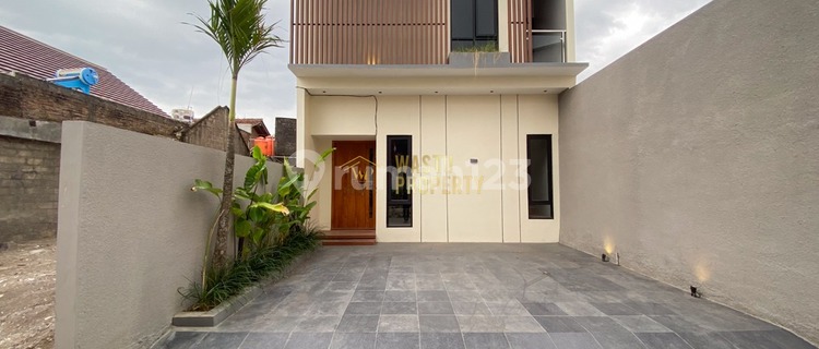Modern Design New House Near Maguwoharjo Stadium Sleman 1