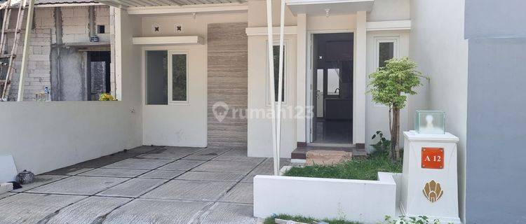 Rumah Cantik Di Perumahan Elit Dekat Prambanan, Tersisa 1 Unit  1