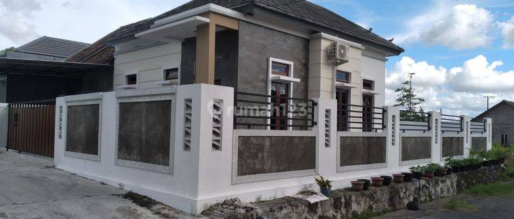 Rumah Siap Huni Baru Dijual Cepat Dekat Jalan Manisrenggo 1