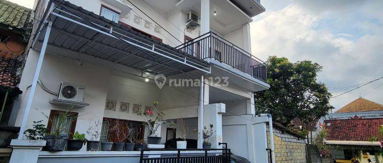 Rumah Mewah 2 Lantai Sudah Ada Rooftop Dengan View Cantik  1