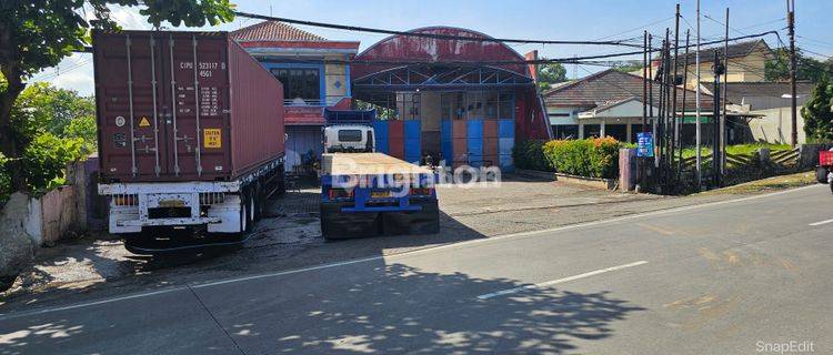 RUMAH DAN GUDANG TEPI JALAN UTAMA DI PUDAKPAYUNG-BANYUMANIK 1