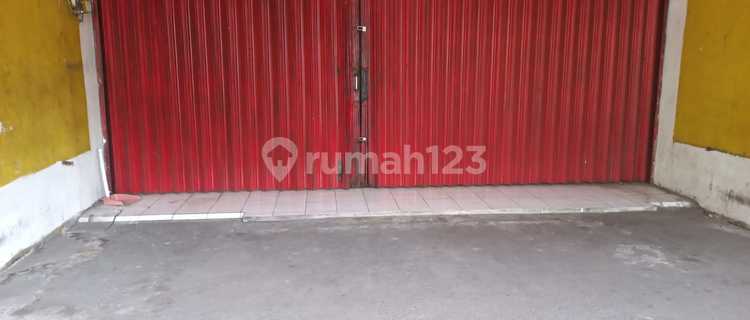 For Sale / For Rent, Strategic Shop House on Tentara Pelajar Street – Prime and Busy Location 1