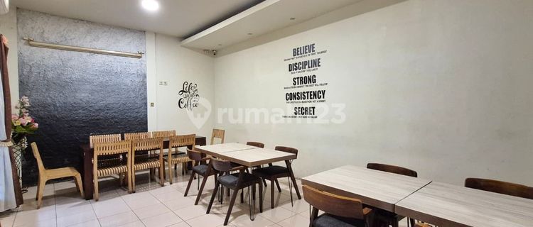 Gedung Pinggir Jalan Raya Utama bisa untuk Kantor Kafe Usaha Katering 1