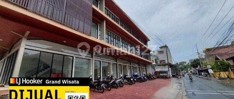 Ruko Shm Baru Luas 160 M² Area Komersil Cocok Dijadikan Kantor Atau Tempat Usaha ( Tempat Bimbel/ Coffee Shop/ Salon ) Keamanan 24 Jam Area Di Mainroad Cikutra Kota Bandung  1