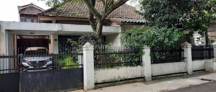 Dijual Rumah 2 Lantai Luas 456 M2 7 KT Lokasi Strategis Tengah Kota Bandung Cocok Dijadikan Guest House RE Martadinata ( Riau ) Bandung Wetan  1