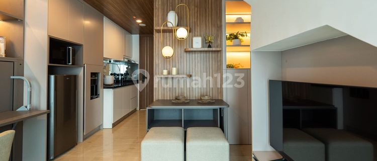 For Sale Boutique Penthouse Southgate Residence Mezanine in South Jakarta 1