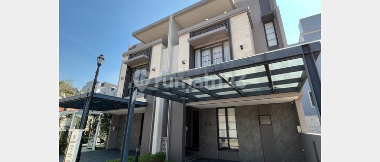 Most Sought-After Residence in East Jakarta! 3-Story Luxury House with Premium Facilities