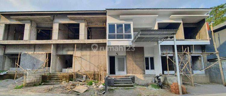 Rumah 2 Lantai di Jalan Jambewangi, Roncali, Salatiga, Jawa Tengah., Salatiga 1