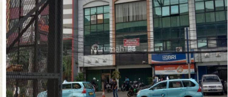 Dijual Ruko 3 Lantai di Pinggir Jalan Raya Depan Stasiun MRT! 1