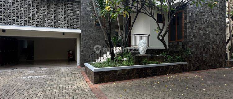 HOUSE FOR RENT KEMANG TIMUR DALAM COMPOUND  1