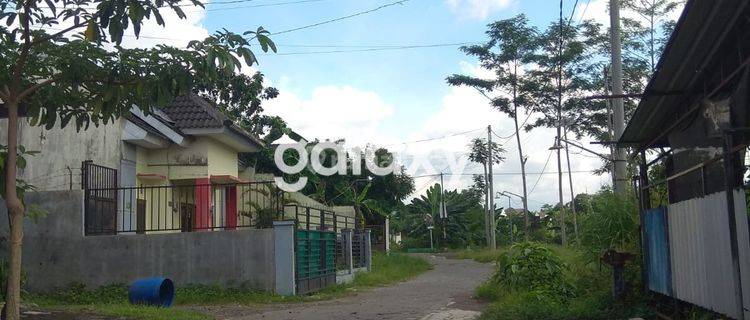 Dijual Rumah Baru di Maguwoharjo, dekat Pasar dan Kampus 1