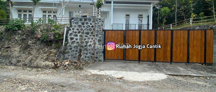 Rumah Besar 2 Lantai Dekat Kampus UMY     1