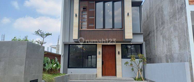 Rumah Baru Dalam Perumahan Elit Dekat Ugm 1