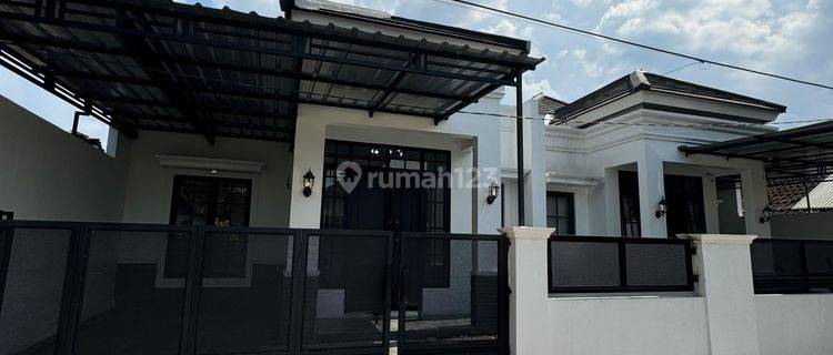 Rumah Klasik Modern 700 Jutaan Dekat Pasar Gentan 1