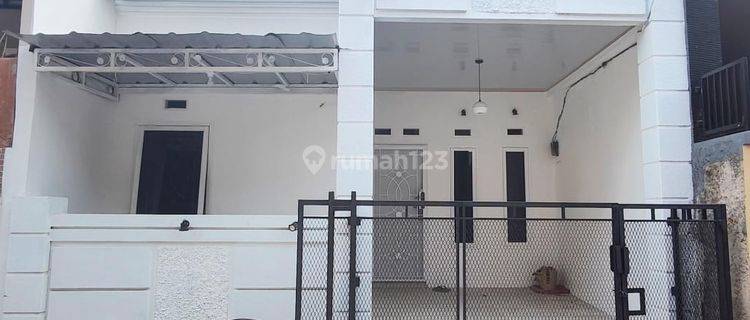 Rumah Bagus Unfurnished SHM Medan Satria, Bekasi C0149 1