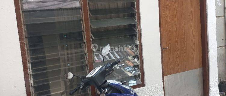 Dijual Rumah Murah 2 Lantai Minimalis di Gambir, Jakarta Pusat 1