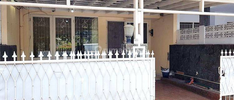 Unfurnished House Komplek Duren Sawit Baru By Travelio 1