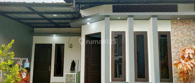 Furnished House Saka Bersahaja Residence By Travelio 1