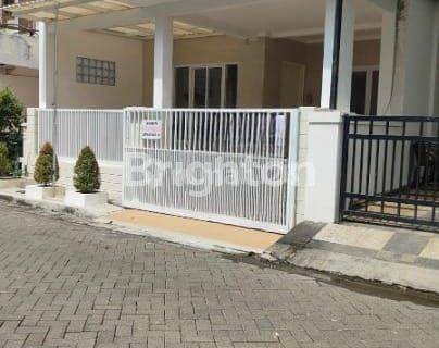 Rumah Selangkah ke Pakuwon City Mall Dalam Lingkungan Aman & Nyaman 1