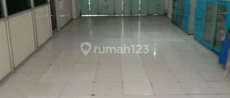 Pris Ruko 2 Lantai Di Tengah Kota Kondisi Bagus Cocok Buat Perkantoran 1