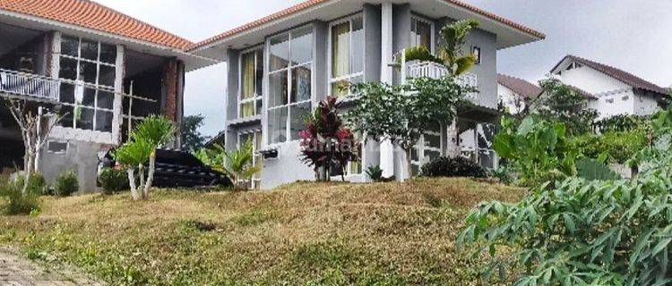 Villa Siap Huni di Trawas, Mojokerto 1