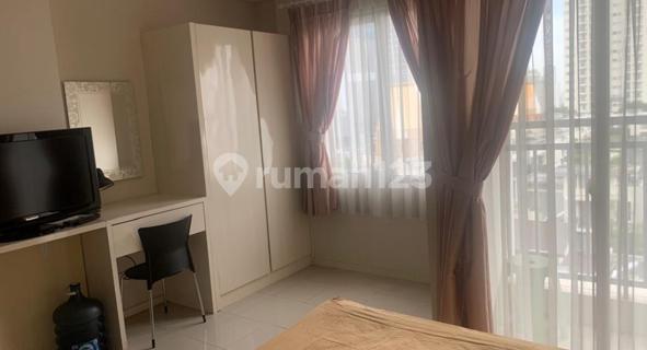 Disewakan Bulanan Apartemen Cosmo Terrace Sudah Furnish Siap Huni 1
