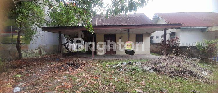 RUMAH TENGAH KOTA LOKASI DIPONEGORO 1