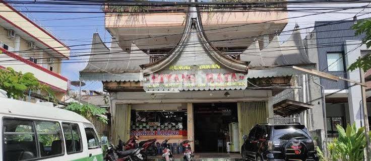 RESTORAN PADANG komplit beserta isinya di MT.HARYONO. 1