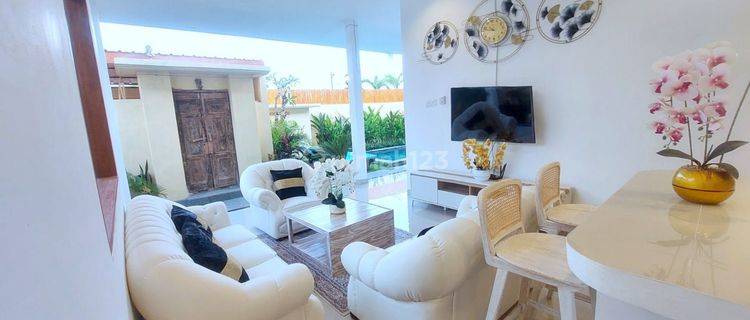 VILLA For Rent in Canggu Near Batu Bolong Beach  1