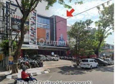 Ruko Di Jalan Gajahmada,tengah Kota Semarang 1