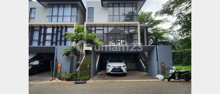Exclusive Modern House in Serenia Hills, Lebak Bulus - North Facing | 263m² 1