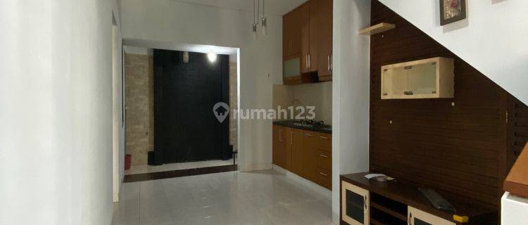  Rumah Kontrakan Unfurnished Sudah Renovasi SHM - Sertifikat Hak Milik di Sektor 9 Bintaro Emerald, Sektor 9-Bintaro 1