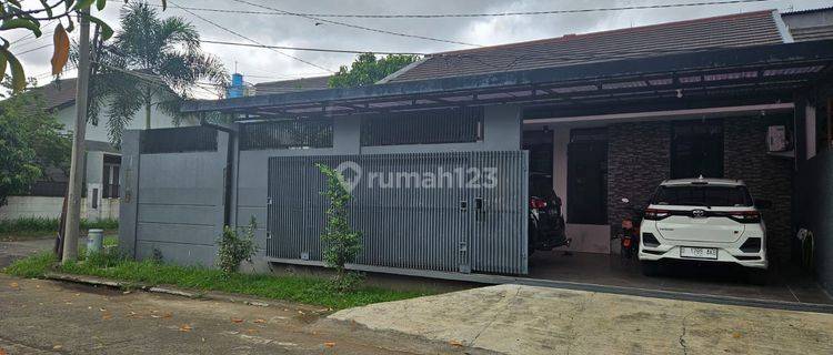 Rumah Di Taman Holis Indah 2 1