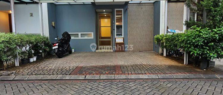 Townhouse  2,5 Lantai  Cilandak Intan Dijual Cepat  1