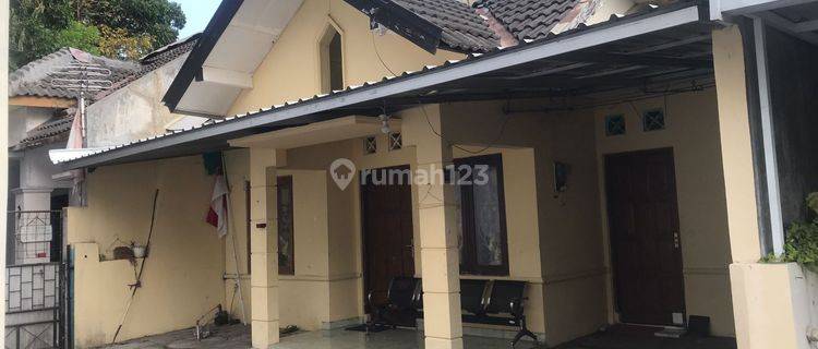 Rumah Bagus SHM Maguwoharjo Dalam Perumahan Griya Tajem Asri 1