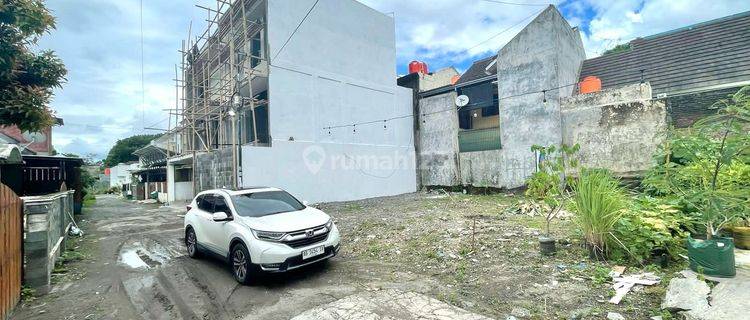 Dekat Stadion Maguwoharjo, Jl. Raya Tajem Jogja 1