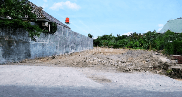 Dijual Tanah kavling lokasi sangat strategis 230 M Ringroad Utara 1