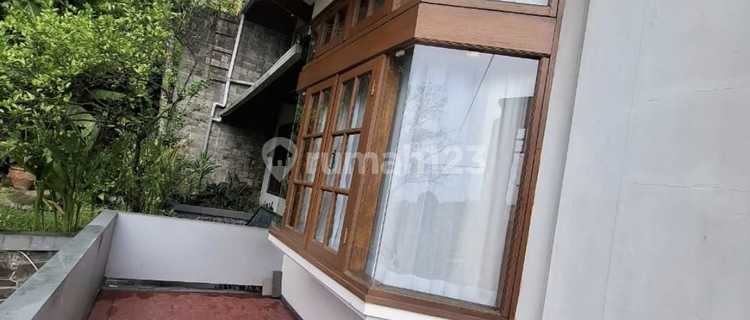 Sewa Rumah nyaman SemiFurnish di Cluster Cipaku Setiabudi Bandung 1