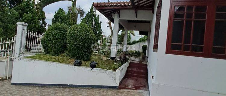 Rumah Terawat Asri Strategis di Karang Tineng Sukajadi Bandung 1