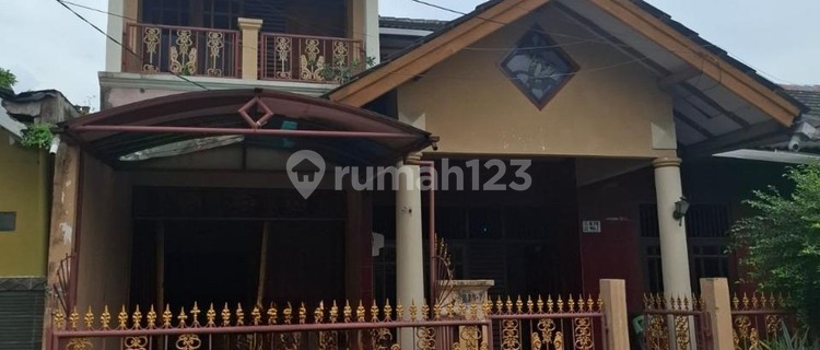 Quick sale of ready-to-occupy house in South Tangerang. 1