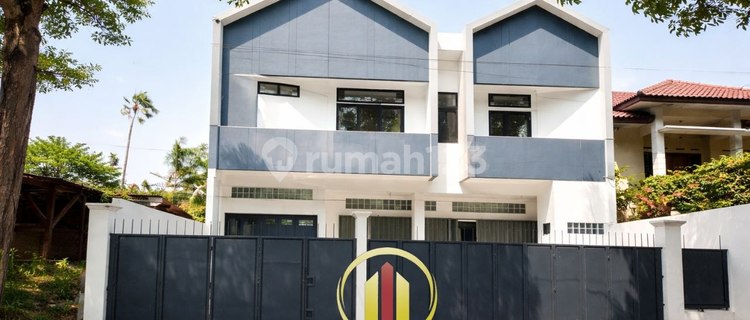 Dijual Ruko Siap Pakai di Jalan Utama Cigadung Bandung Utara 1