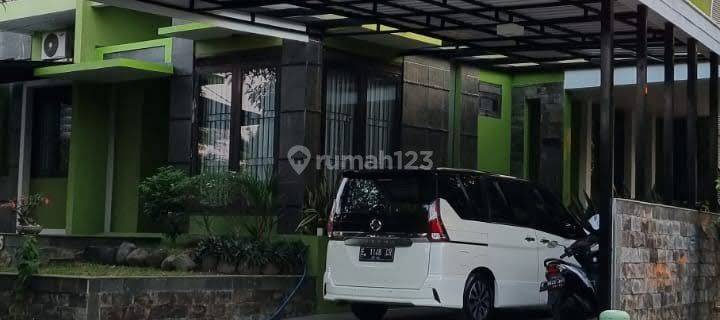 Dijual Rumah 2 Lantai Siap Huni di Taman Cipto 1